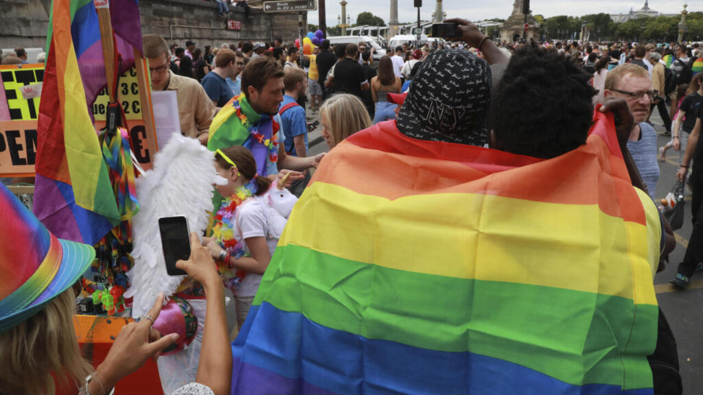 Le gouvernement français dévoile des plans pour lutter contre la hausse des crimes de haine anti-LGBTQ+