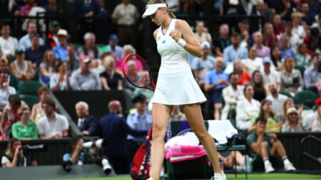 Les champions en titre Rybakina et Djokovic se qualifient pour les huit derniers à Wimbledon