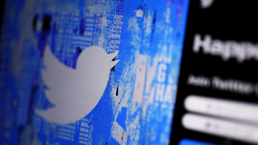 Les groupes de presse français attaquent Twitter en justice pour droit d'auteur numérique