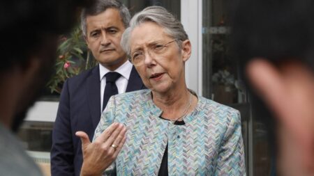Sécurité routière : ce qu’il faut retenir des annonces d'Elisabeth Borne
              A l'occasion d'un Comité interministériel de la sécurité routière (CISR) à Matignon lundi, la Première ministre a dévoilé plusieurs mesures, dont la suspension automatique du permis en cas de conduite sous l'emprise de stupéfiants.