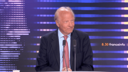 Brice Hortefeux affirme 11 000 départs d’agents de police en un an: démystification Le vrai du faux. Est-il vrai que la police a dû faire face à près de 11 000 départs d'agents en un an, comme le dit Brice Hortefeux ?
L'ancien ministre de l'Intérieur Brice Hortefeux indique que "10 848 policiers sont partis en un an". Mais il ne s'agit pas forcément des démissions.