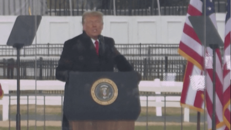 Etats-Unis : Donald Trump inculpé pour la troisième fois
                  Donald Trump a été inculpé au pénal, mardi 1er août. Quels sont les faits reprochés à l’ancien président américain ? Le point avec la journaliste Diane Schlienger, en duplex depuis Washington, aux Etats-Unis.