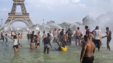La France se prépare à la canicule alors que 19 départements sont placés en alerte maximale