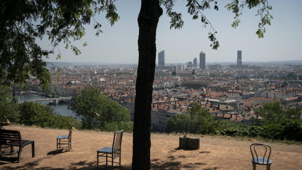 Le sud-est de la France en alerte canicule alors que les températures grimpent à 30 degrés