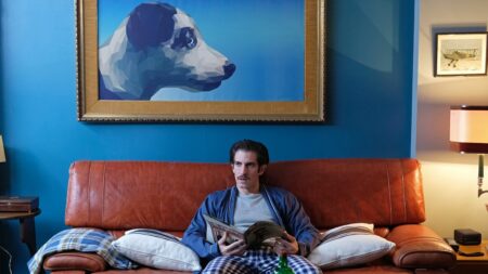 "Les Avantages de voyager en train", le premier film monstre d’un réalisateur espagnol éblouissant
              À la frontière du fantastique, le premier film d’Aritz Moreno se situe au croisement d’un Luis Buñuel et du film à sketches des années 70.