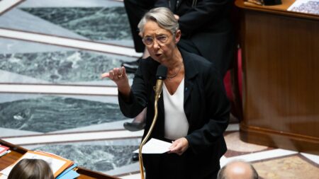 12e utilisation du 49.3 par la Première ministre Elisabeth Borne pour la Loi des finances publiques Loi de programmation des finances publiques : la Première ministre Elisabeth Borne déclenche le 49.3 pour la 12e fois depuis sa prise de fonction
Le gouvernement n'avait pas de majorité pour faire adopter à l'Assemblée nationale ce texte qui encadre la trajectoire budgétaire de la France entre 2023 et 2027.