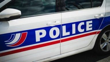 Témoignage



  

  
  

      


      

      "C'est la 200ème fois que je me fais contrôler par la police" : Abdoulaye dénonce des contrôles au faciès "arbitraires"
              Trois mois après les émeutes qui ont embrasé plusieurs villes de France après la mort du jeune Nahel, le Conseil d’État, saisi par six associations, se penche sur la question sensible du contrôle d'identité au faciès.