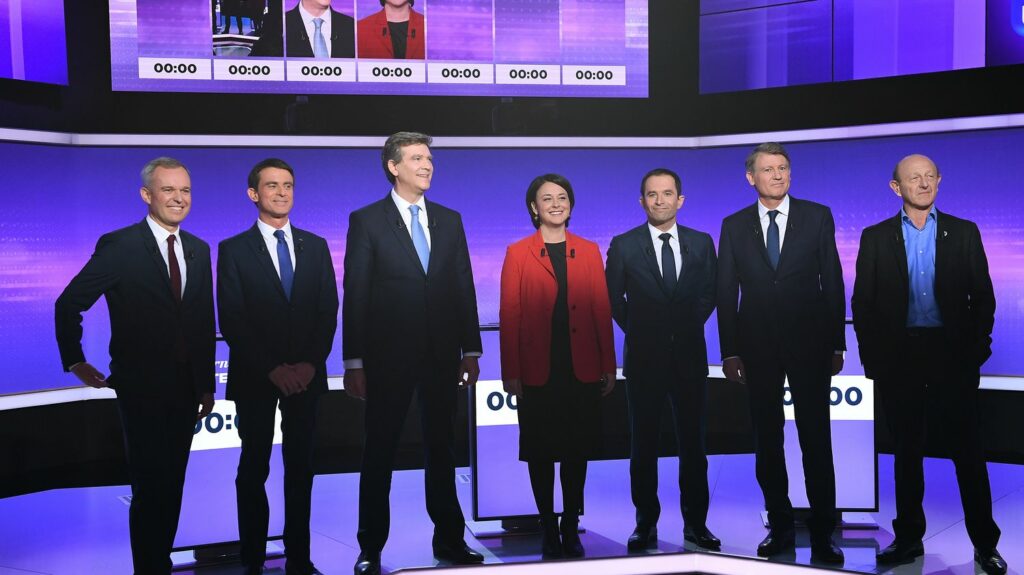 CHRONIQUE. Les primaires sont-elles vraiment une machine à perdre ?
                  Clément Viktorovitch revient chaque semaine sur les débats et les enjeux politiques. Dimanche 24 septembre : les primaires, ce mode de désignation auquel on a successivement prêté toutes les qualités… et tous les défauts.