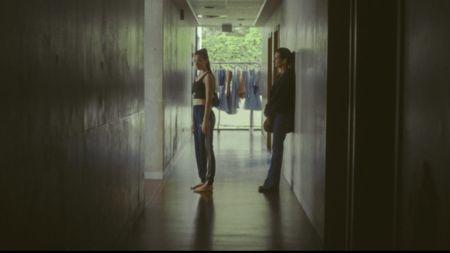 Film : sortie en salles de Toni en famille
              Le film Toni en famille sort en salles mercredi prochain. L'actrice française Camille Cotin se révèle convaincante dans le rôle d’une mère de famille et s’affirmer comme l’une des meilleures.
