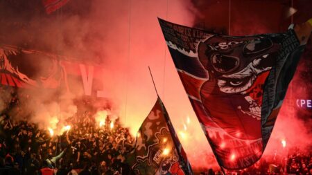 Homophobie au PSG-OM : le délégué interministériel anti-LGBT porte plainte suite aux chants du stade Chants homophobes lors de PSG-OM : le délégué interministériel à la lutte contre la haine anti-LGBT saisit la justice
"Quasiment les deux tiers du stade ont chanté, c’est ça qui est insupportable", a regretté Olivier Klein mardi sur France Bleu Paris, après les chants homophobes entendus dimanche soir lors du match PSG-OM au parc des Princes.