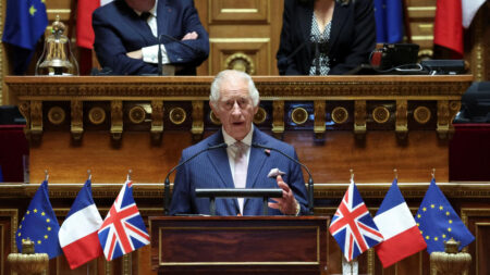 Le roi Charles salue l'amitié "indispensable" entre la France et le Royaume-Uni dans un discours au Sénat