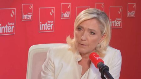 Planification écologique : Marine Le Pen dénonce l’absence de financement, sur France Inter Planification écologique : "Personne n'a rien compris", tance Marine Le Pen
La députée Rassemblement national du Pas-de-Calais dénonce mardi sur France Inter une absence de financement des mesures sur la planification écologique, annoncées lundi par Emmanuel Macron.