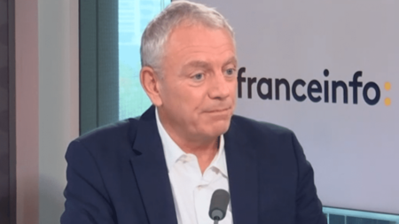 Président de la Chambre des Métiers questionne baisse de 5% du financement de l’apprentissage: ‘Veut-on supprimer les boulangers et charcutiers?’ Baisse du financement de l'apprentissage : "Veut-on supprimer les boulangers ? Veut-on se priver de charcutiers en France ?", questionne le président de la Chambre des métiers et des artisans
À partir de septembre, le gouvernement envisage une baisse de 5 % du financement public de l'apprentissage. La Chambre des métiers et des artisans ne pourra "plus former 77 % des boulangers comme on les forme aujourd'hui, 88 % des charcutiers-traiteurs", assure ce jeudi son président.