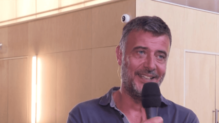 Procès de Rédoine Faïd : une audience "à la hauteur de sa célébrité", estime Jérôme Pierrat
              Mardi 5 septembre, Jérôme Pierrat, journaliste et ami de Rédoine Faïd, assiste à l’audience de l’As de l’évasion. Invité du 12/13 info, le co-auteur du livre "Braqueur : Des cités au grand banditisme" évoque l’ouverture de ce procès exceptionnel.