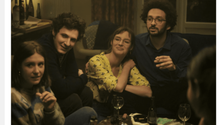 Cinéma : sortie de "Un métier sérieux", un film sur le quotidien de trois professeurs
              "Un métier sérieux" est un film qui sort en salles au cinéma, mercredi 13 septembre. Le film, très attendu, parle du métier de professeur.