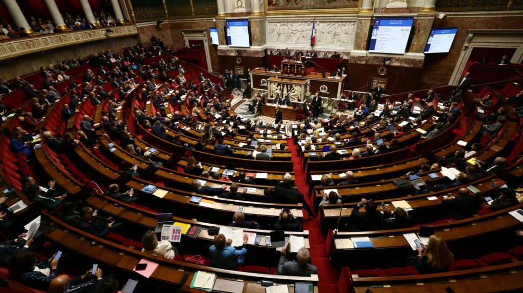 Infographies



  

  
  

      


  

  
    Aides publiques : combien touchent les formations politiques en 2023 ?
          Les partis ou groupement politiques se partagent en 2023 près de 66,5 millions d’euros d’aides publiques. La répartition est liée en grande partie aux élections législatives, et pour la première fois les résultats du scrutin de 2022 ont été pris en compte.