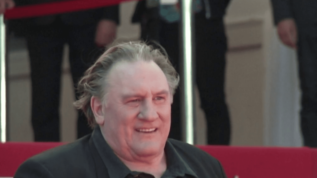 Violences sexuelles : dans une lettre ouverte, Gérard Depardieu assure qu’il n’a jamais "abusé d'une femme"
                  Gérard Depardieu est mis en examen pour viols et agressions sexuelles. Dans les colonnes du Figaro, lundi 2 octobre, le comédien a certifié qu’il n’a jamais "abusé d'une femme".