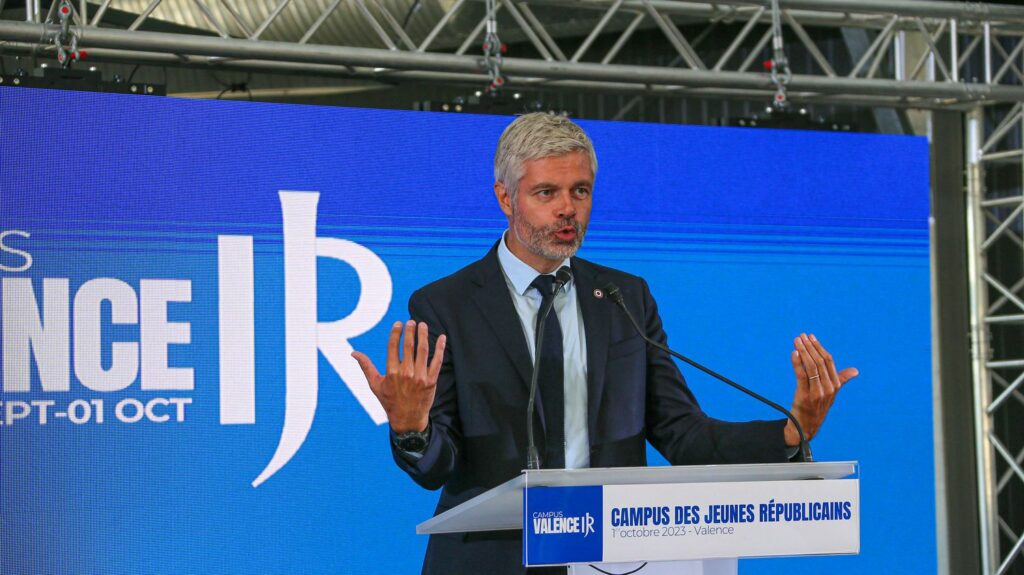 "Je suis prêt !" : à Valence, Laurent Wauquiez précise ses intentions en vue de 2027
                  Laurent Wauquiez passe la seconde : dans un discours à Valence, dimanche, le président (LR) de la région Auvergne-Rhone-Alpes précise ses intentions pour 2027, sans pour autant se déclarer officiellement candidat à la présidentielle.