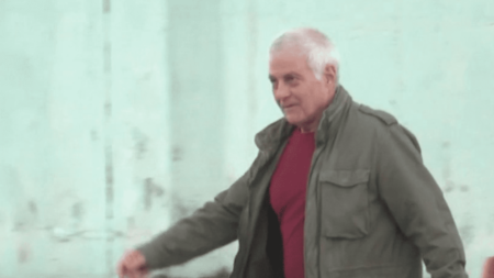 Assassinat du préfet Érignac : Pierre Alessandri placé sous bracelet électronique
          Pierre Alessandri, un des trois membres du commando qui a assassiné le préfet Claude Érignac il y a 25 ans, est désormais placé sous bracelet électronique, et peut donc retourner vivre chez lui.