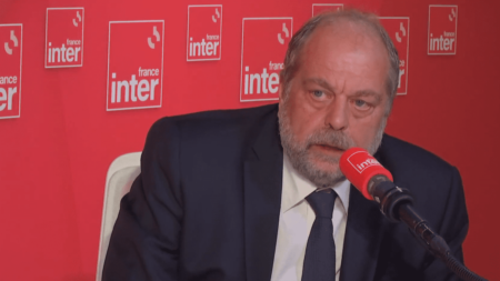 Attentat d'Arras : Eric Dupond-Moretti dénonce les propos du président du RN sur la surveillance du principal suspect  de l'attaque
          Le Garde des sceaux n'a pas apprécié les propos du président du RN évoquant des failles dans la surveillance du principal suspect de l'attaque d'Arras. Jordan Bardella a demandé la démission du ministre de l'Intérieur. "On ne peut pas suivre tous ceux qui sont suspectés", souligne Eric Dupond-Moretti.