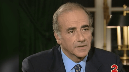 Décès de Jean-Pierre Elkabbach, intervieweur de présidents français depuis de Gaulle Mort de Jean-Pierre Elkabbach : un intervieweur aux invités prestigieux
Jean-Pierre Elkabbach a interviewé tous les grands de ce monde, tous les présidents français depuis Charles de Gaulle. Et la série d'entretiens que François Mitterrand lui a accordé à la fin de son mandat est sans doute l'une de ses plus belles réussites.