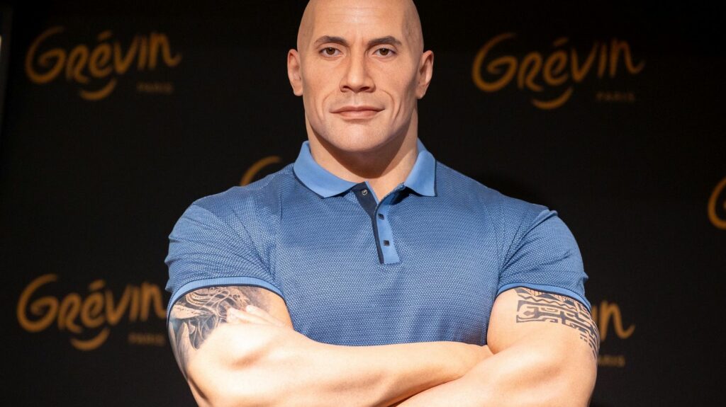 Mécontent de sa statue au Musée Grévin, The Rock demande des retouches
          La star de la saga "Fast and Furious", Dwayne Johnson de son vrai nom, va demander au musée Grévin d'effectuer des retouches sur sa statue de cire, bien trop claire à son goût.