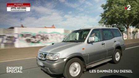 Vidéo



  

  
  

      


      

      
        Les damnés du diesel
                  Ils ont cru aux discours des industriels et aux incitations fiscales des autorités il y a une dizaine d’années. Aujourd'hui, on les traite de "pollueurs". "Envoyé spécial" sur les damnés du diesel...