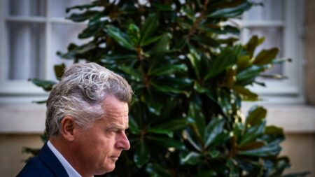 Fabien Roussel et La France Insoumise: Nouveau Conflit sur les Européennes et l’Avenir de la Nupes Gauche : nouvelle passe d'armes entre Fabien Roussel et La France insoumise autour des européennes et de l'avenir de la Nupes
Les passes d'armes entre le leader des communistes et la formation de gauche radicale se multiplient depuis plusieurs mois.