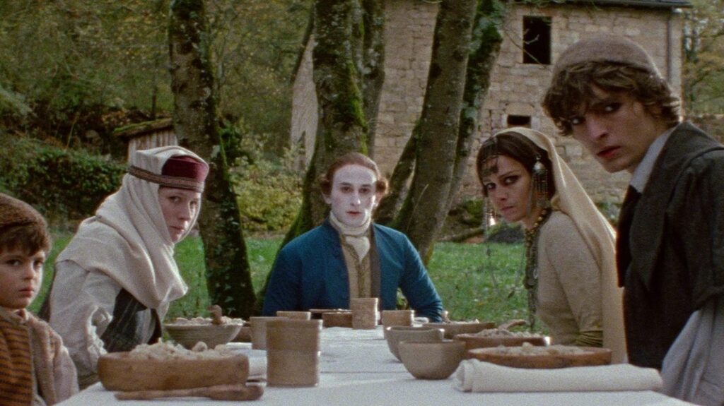 "Le Vourdalak" :  un classique de la littérature vampirique signé Tolstoï adapté avec passion
          Premier long métrage d’Alain Beau, cette adaptation du grand auteur russe est une bonne surprise dans un cinéma français qui se penche de plus en plus sur le fantastique.