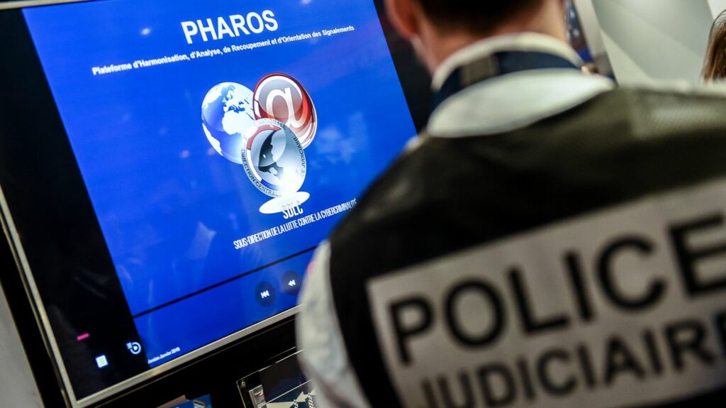 Réseaux sociaux : près de 2 000 signalements de contenus problématiques en ligne depuis l'attaque du Hamas
                  Apologie du terrorisme ou diffusion d'images extrêmement violentes... La plateforme créée pour recueillir le signalement de contenus et comportements en ligne illicites fait face à un véritable déluge de messages. Les autorités mettent la pression sur les plateformes numériques.