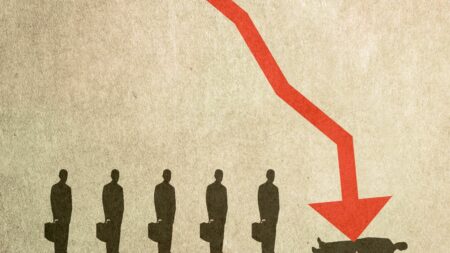 Prévisions 2024 de l’OFCE: croissance ralentie, chômage en hausse, plein-emploi s’éloigne Croissance au ralenti, taux de chômage en hausse... Les prévisions moroses de l'OFCE pour 2024
L’Observatoire français des conjonctures économiques a publié, mardi 17 octobre, ses prévisions pour 2024 qui sont nettement moins optimistes que celles du gouvernement. Avec une activité au ralenti, l'objectif du plein-emploi s'éloigne.