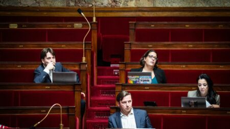 Réforme des retraites: L’Assemblée rejette les textes d’abrogation de LFI avant examen Réforme des retraites : les textes d'abrogation de LFI retoqués à l'Assemblée avant leur examen
Un précédent texte portant le même projet, déposé en juin par le groupe indépendant Liot, avait, lui aussi, été examiné en commission puis bloqué.