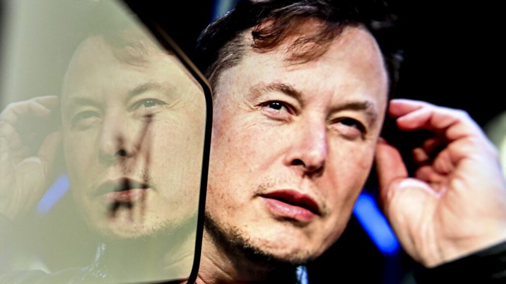 Une biographie d'Elon Musk va être adaptée au cinéma par Darren Aronofsky
          De nombreux cinéastes souhaitaient acquérir les droits du livre à succès de Walter Isaacson sur Elon Musk.