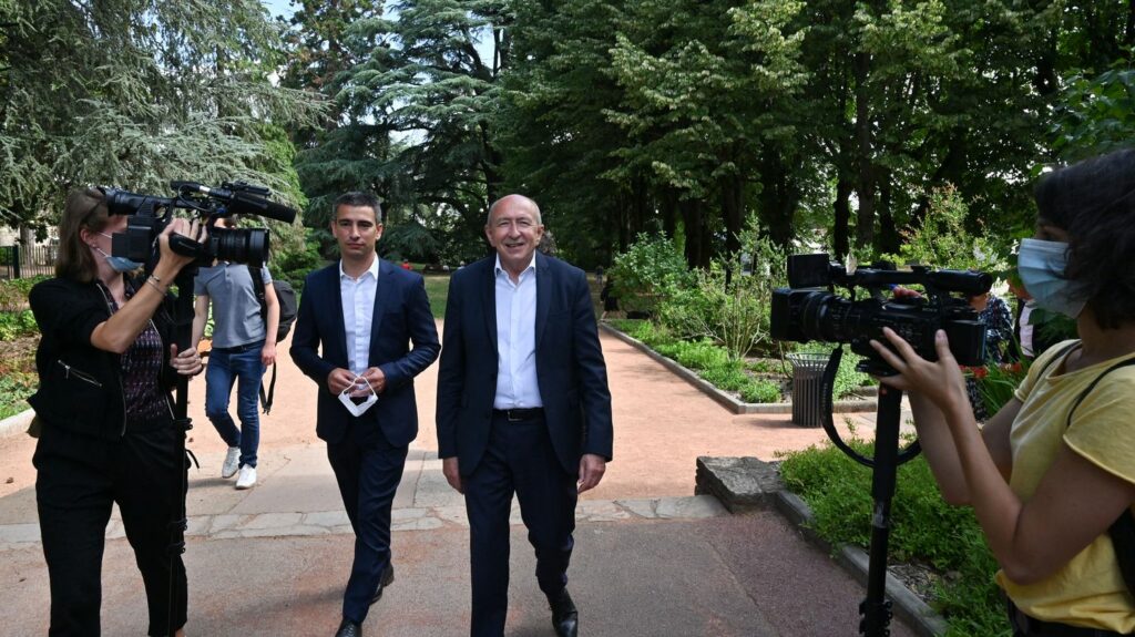 Mort de Gérard Collomb : "C'était avant tout un passionné de sa ville", salue son ex-adjoint Yann Cucherat
          L'ex-maire de Lyon et ancien ministre de l'Intérieur est décédé samedi à 76 ans.