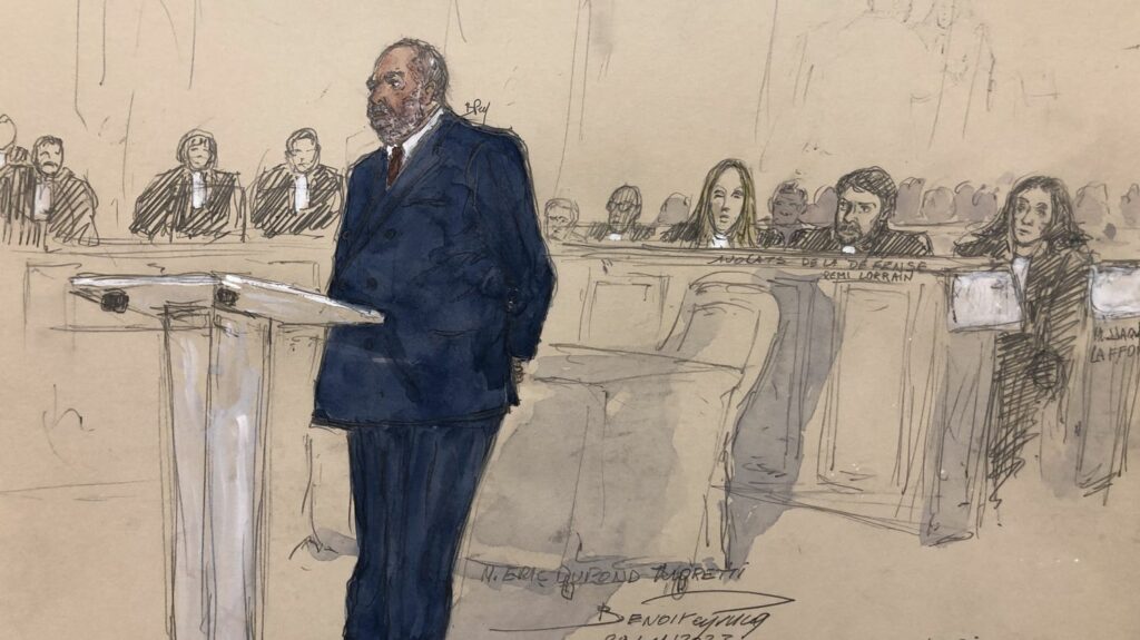 Relaxe d'Eric Dupond-Moretti : on vous explique pourquoi la Cour de justice de la République est critiquée
          Eric Dupond-Moretti, le ministre de la Justice, a été relaxé ce mercredi par la Cour de justice de la République, au terme de son procès pour "prise illégale d'intérêts".