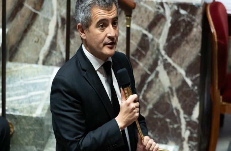 Projet de loi immigration : Gérald Darmanin veut tout faire pour éviter le 49.3
          Ce lundi débute l'examen du projet de loi immigration en commission des lois à l'Assemblée nationale et la majorité - relative - présidentielle souhaite tout essayer pour ne pas avoir recours au 49.3.