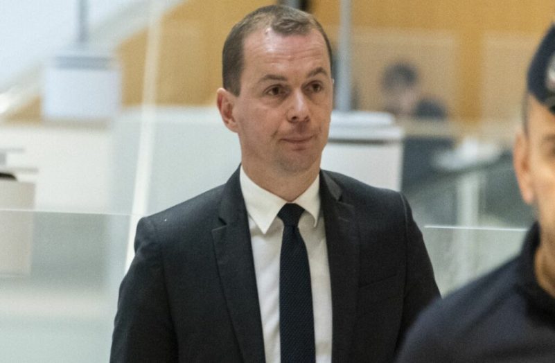 Procès d'Olivier Dussopt pour favoritisme : dix mois de prison avec sursis et 15 000 euros d'amende requis contre le ministre du Travail
          L'ancien maire d'Annonay (Ardèche) est jugé depuis lundi à Paris pour des soupçons de favoritisme dans le cadre d'un marché public en 2009.