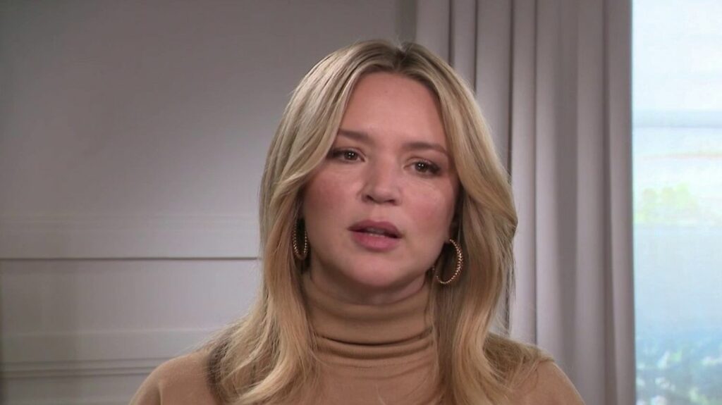 Virginie Efira : l'actrice belge, véritable star en France, de retour avec "Rien à perdre"
          Virginie Efira est de retour sur les écrans dans le film "Rien à perdre". L’actrice belge séduit toujours autant les Français.