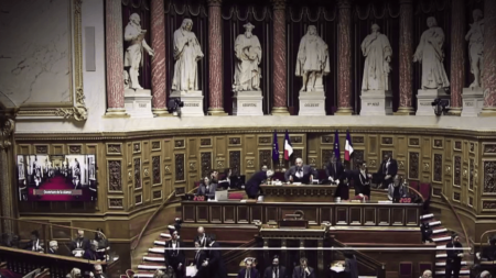 Loi immigration debattue au Sénat le 6 novembre divise la classe politique, 27èmes depuis 1981 Loi immigration : le projet divise chez les politiques
Les débats sur la loi immigration vont s’ouvrir au Sénat à partir du lundi 6 novembre. C'est la 27ème loi depuis 1981. Qu'en pense la majorité ?