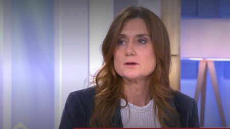 Vidéo



  

  
  

      


  

  
    La députée Sandrine Josso, qui accuse le sénateur Joël Guerriau de l'avoir droguée, témoigne pour la première fois : "J'ai cru mourir"
          "On peut tous subir ce que j'ai subi", a déclaré l'élue de Loire-Atlantique sur France 5, pour sa première expression publique depuis la soirée où elle a ingéré de l'ecstasy à son insu.