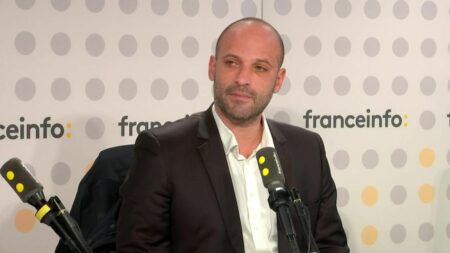 Vidéo



  

  
  

      


  

  
    Imprescriptibilité des violences sexuelles sur mineur : "Il faut protéger les victimes, il faut aller chercher ces enfants", appelle un membre de la Ciivise
          "Avec la Ciivise, on a répondu à un fait social. Ça a créé beaucoup d'espoir et maintenant, il faut accompagner les mesures", insiste une victime devenu activiste des droits de l'enfant, qui accuse la société de ne toujours pas les protéger.