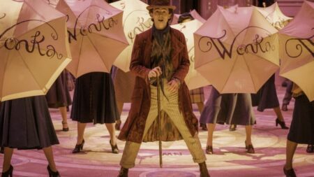 Cinéma : 3 choses qu'il faut savoir (ou pas) avant de voir "Wonka" avec Timothée Chalamet
          Si vous comptez voir "Wonka" en salles le 13 décembre, ces informations vous seront peut-être utiles. Premier indice : le film de Paul King est un préquel de "Charlie et la Chocolaterie".