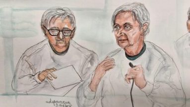 "Je suis restée comme une idiote" : lors de son interrogatoire, Monique Olivier euphémise sa participation aux crimes de Michel Fourniret
          L’accusée de 75 ans a été interrogée mardi pour la première fois sur les faits, lors de son procès devant les assises des Hauts-de-Seine. Elle a apporté peu de précisions sur les meurtres de Marie-Angèle Domèce et Joanna Parrish.