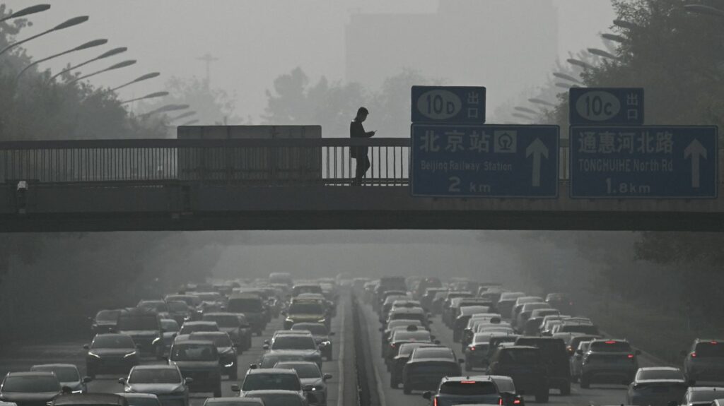 En Chine, la pollution de l'air a augmenté en 2023 pour la première fois en dix ans
          Le pays a lancé en 2013 une campagne contre la pollution de l'air, afin de lutter contre le smog qui étouffait la plupart de ses grandes agglomérations.