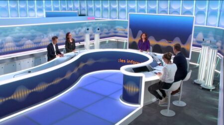 COP 28: Accord trouvé, échec du projet de loi immigration, débat des Informés du 13 déc. 2023 Accord trouvé à la COP 28, le gouvernement face à l'échec du projet de loi immigration... Les informés du mercredi 13 décembre 2023
Tous les jours, les informés débattent de l'actualité autour de Salhia Brakhlia et Renaud Dély.