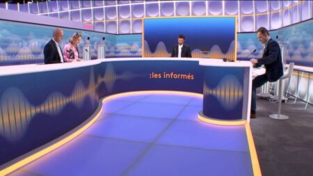 Une commission mixte paritaire à risque pour la majorité, lancement du leasing sur les voitures électriques à 100 euros par mois... Les informés du matin du vendredi 15 décembre 2023
          Tous les matins, les informés débattent de l'actualité autour de Jean-Rémi Baudot et Renaud Dély