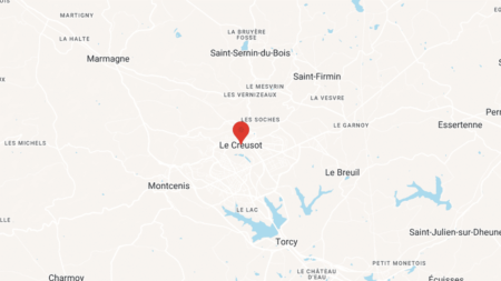 Saône-et-Loire : une information judiciaire ouverte pour enlèvement, séquestration et viol sur mineur de moins de 15 ans au Creusot, un quinquagénaire interpellé
          L'homme interpellé a déjà été condamné en 1990 et en 2000 aux assises pour deux viols, le premier concernant une femme de son entourage, le second une femme dans l'enceinte du CHU de Dijon.