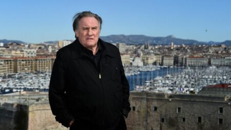 Une commune belge retire à Gérard Depardieu son titre de citoyen d'honneur
          Les propos de l'acteur français révélés par l'émission "Complément d'enquête" de France 2 "vont à l'encontre des valeurs prônées par la commune d'Estaimpuis", ont justifié les autorités locales.