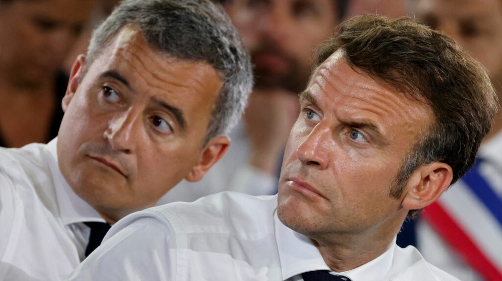 Loi immigration : pourquoi Emmanuel Macron refuse-t-il de jeter l'éponge ?
          Au lendemain du vote de la motion de rejet, il y a la question de l'avenir : celui de Gérald Darmanin, et celui de l'Assemblée que certains voudraient bien voir dissoute.