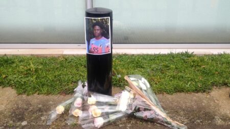 Rixe mortelle dans le Val-d'Oise : cinq personnes placées en garde à vue
          Un adolescent de 15 avait été tué par arme blanche, et un autre jeune blessé au cours d'une bagarre, lundi soir, impliquant une vingtaine de personnes à Domont.